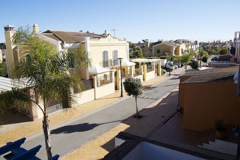 Foto 68c01866-21f0-41b2-9d2d-91fea8265faa. Location maison jumelée avec chauffage piscine dans Marbella