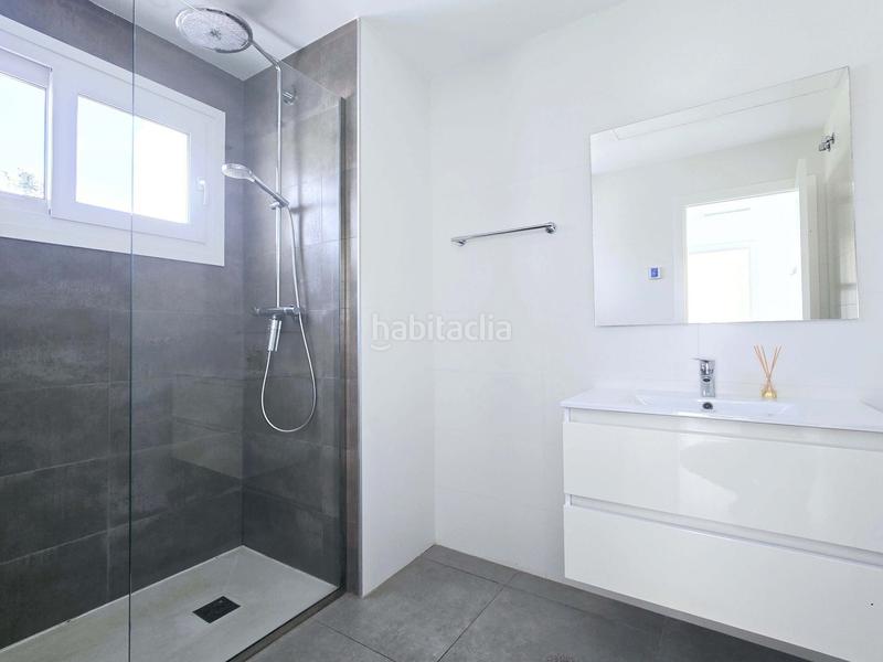 Foto 36e444d3-0f55-47ce-a4c1-854e5682477c. Chalet mit heizung pool in Torreblanca del Sol Fuengirola