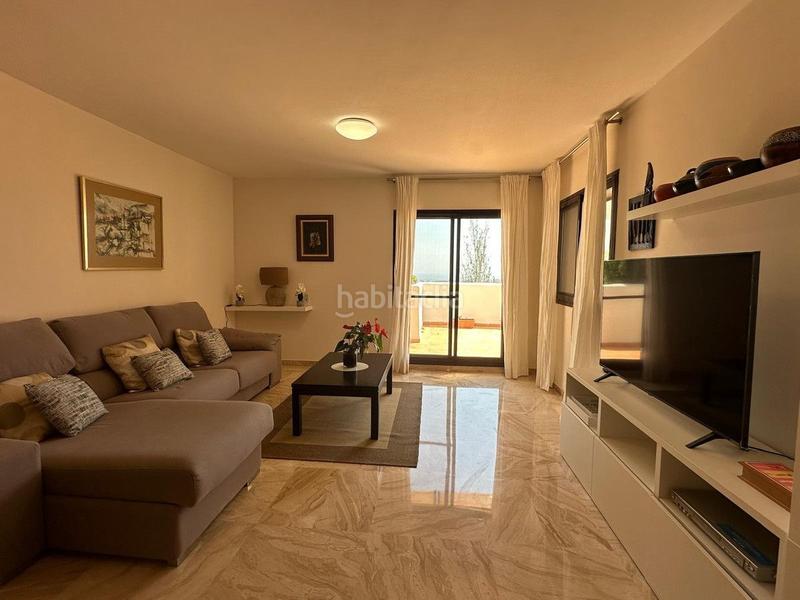 Foto 58cdc497-5538-4200-8fe2-4a5ec3ada78e. Alquiler apartamento estupendo apartamento en doña julia, costa en Casares