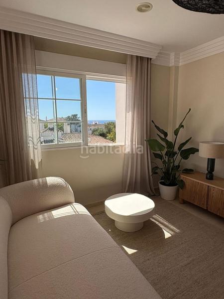 Foto b875180f-1d1f-4dd6-a5d1-bf6f2e49d95d. Àtic amb calefacció piscina a Río Real Marbella