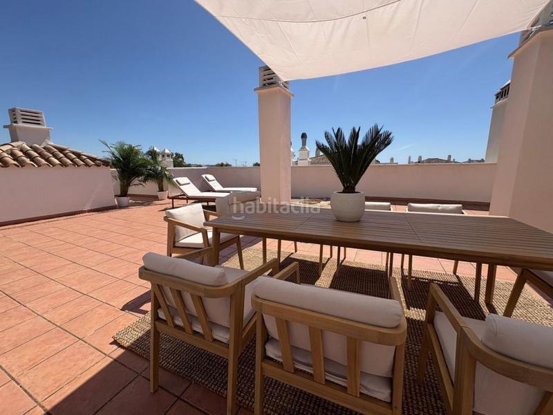Foto bbc55bf0-333b-4546-a6f0-2156ff12e110. Àtic amb calefacció piscina a Río Real Marbella