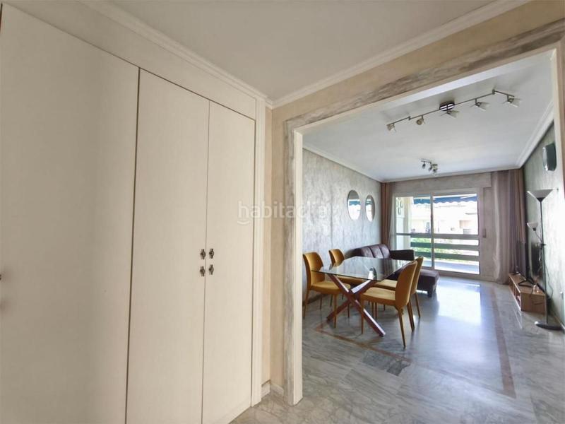 Foto d8018d08-ba46-44c6-97be-56c97d6da89c. Piccolo appartamento con riscaldamento piscina in Marbella