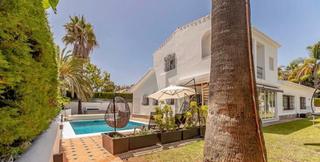Rent Chalet in Bahía de Marbella. Fantástica villa en golf río real, marbella