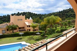 Lloguer Apartament a Alto de los Monteros. Estupendo apartamento en elviria, marbella