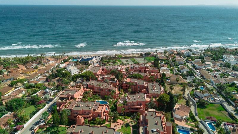 Foto 08d1f750-f951-4f2d-9614-9ded7ec5891e. Rent apartment with heating pool in Costabella Marbella