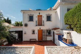 Miete Reihenhaus in Costabella. Estupenda casa adosada en costabella, marbella