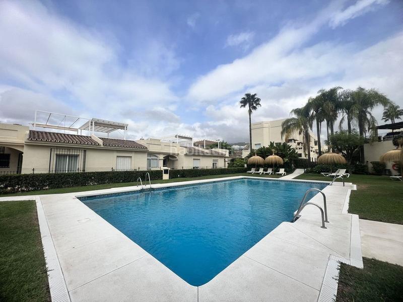 Foto 78badfe8-2b48-4e41-9125-ca99cd824655. Affitto attico con riscaldamento piscina in La Quinta Benahavís