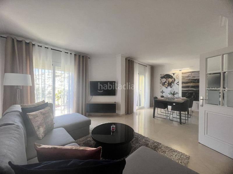 Foto 7bb24349-a776-4d12-bbb8-4e42c170e019. Affitto attico con riscaldamento piscina in La Quinta Benahavís