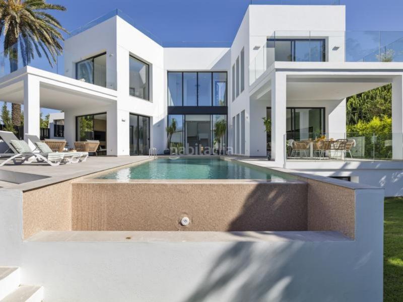 Foto 73095e4f-f566-4c80-a4e6-c5abb056d346. Chalet mit heizung pool in Marbesa Marbella