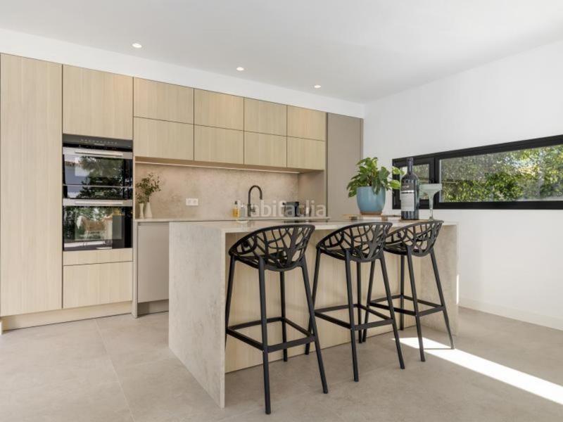 Foto 9f3e9573-4b1e-41b2-a318-406476b638c8. Chalet mit heizung pool in Marbesa Marbella