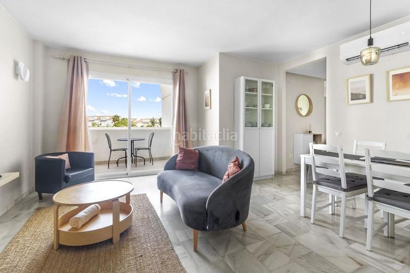 Foto dc1f6e92-d6a9-401b-a05c-2e763e03cbbf. Miete appartement mit heizung pool in puerto de Estepona Estepona