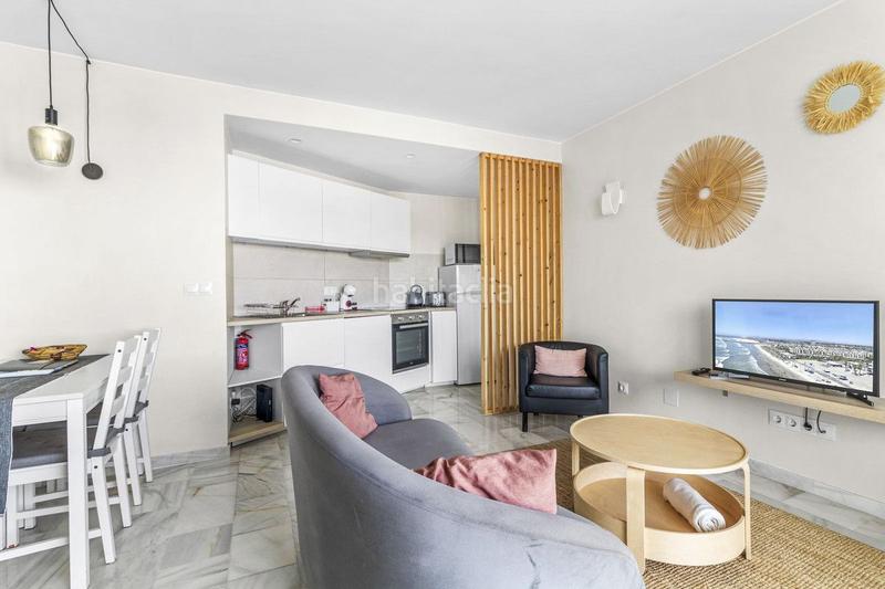 Foto 728349ca-de00-4b8d-bc7b-9f7c3fcdf267. Rent apartment with heating pool in puerto de Estepona Estepona