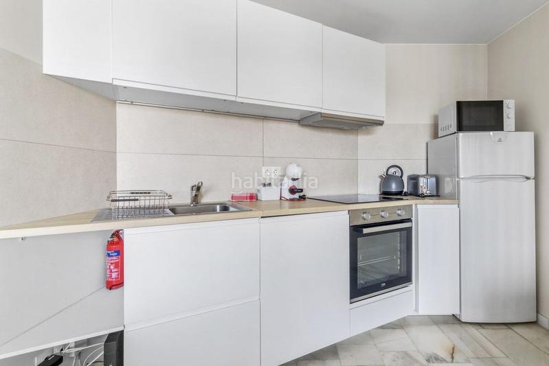 Foto f8abbc5c-1c89-4938-a5a1-adde53f71105. Rent apartment with heating pool in puerto de Estepona Estepona