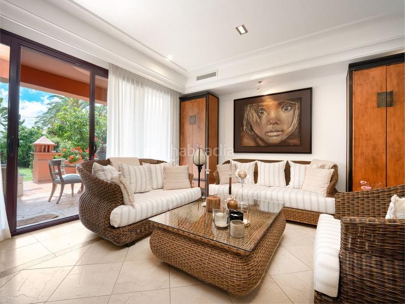 Foto 1afcfd4c-a6e3-4d21-98c5-f90ffa4f1617. Alquiler casa adosada fantástica casa adosada en milla de oro, en Marbella