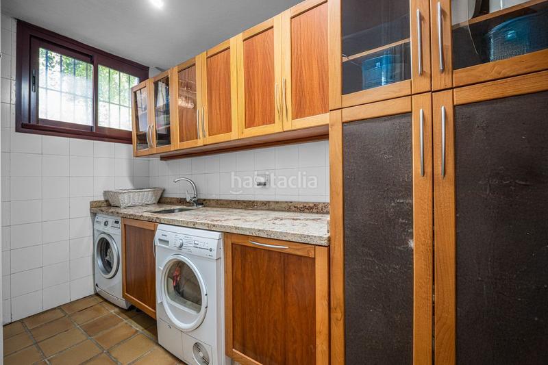 Foto 49d9522f-7b49-40a9-b67e-f1d3ac4ad1a4. Alquiler casa adosada fantástica casa adosada en milla de oro, en Marbella