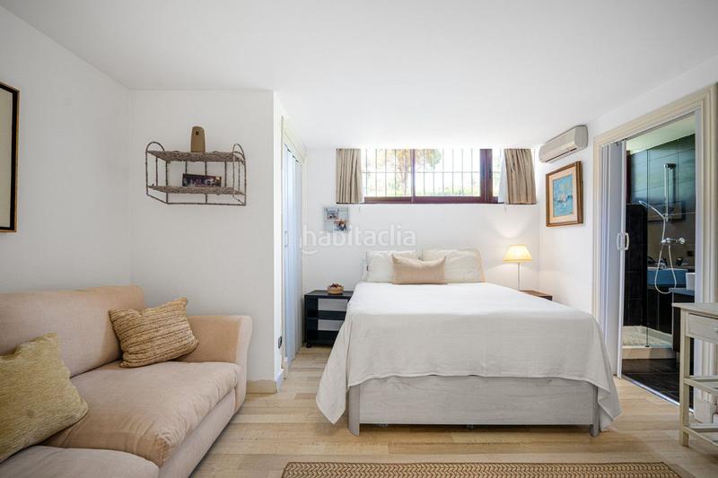 Foto 84cca894-0f77-46e7-8731-c6476b7edfbf. Alquiler casa adosada fantástica casa adosada en milla de oro, en Marbella