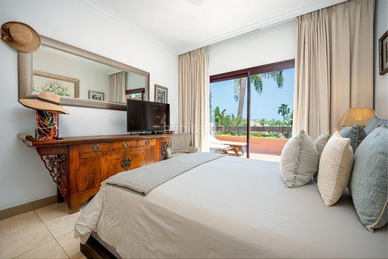 Foto bc23a73e-1735-4c40-a85b-c0e01481cbcd. Alquiler casa adosada fantástica casa adosada en milla de oro, en Marbella