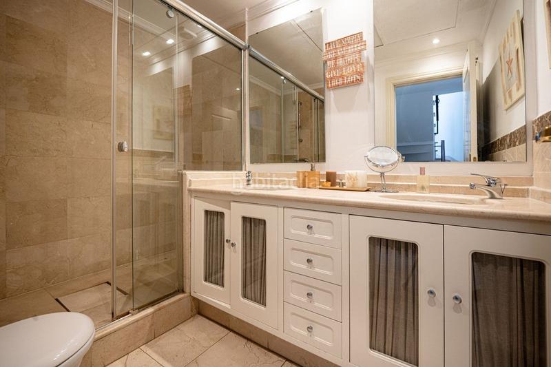 Foto dd99fd59-6fda-4008-a401-5b6331c8490e. Alquiler casa adosada fantástica casa adosada en milla de oro, en Marbella