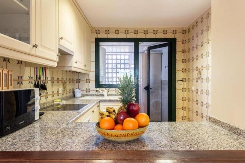 Foto 648ed5eb-45d1-438c-871a-6848b2178e85. Rent apartment with heating pool in Nueva Atalaya Estepona