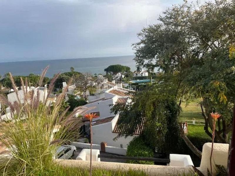 Foto cf9ad5b8-16f9-4776-b122-498788fab530. Rent penthouse with heating pool in bahía de Casares Casares