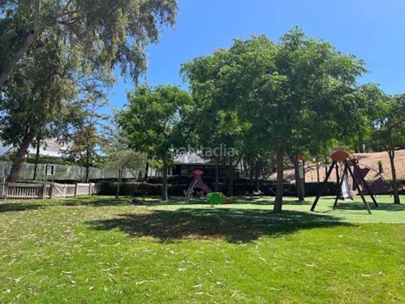 Foto ee192ff2-c614-4c01-95ea-b5a2c061e802. Rent penthouse with heating pool in bahía de Casares Casares