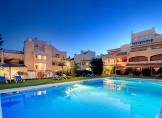 Miete Appartement in Alto de los Monteros. Estupendo apartamento en elviria, marbella