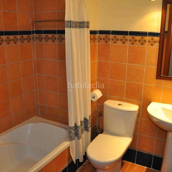 Foto 1773b10e-c353-419f-89bc-a7bb05bd75a2. Lloguer apartament amb calefacció piscina a Calahonda Mijas