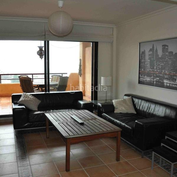 Foto f2f469e7-e02e-4f90-96fc-195bb880eec7. Rent apartment with heating pool in Calahonda Mijas