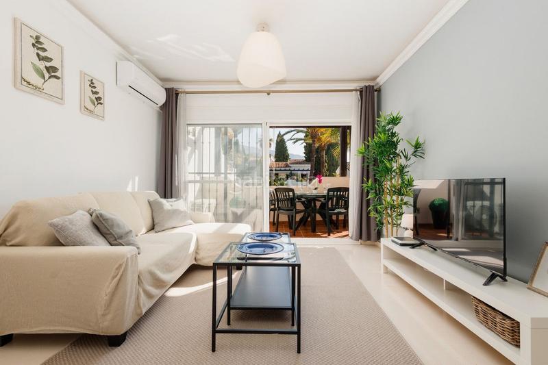 Foto ee5695c1-ce57-4596-9adc-7b7d64baa1a4. Alquiler apartamento estupendo apartamento en sierra blanca, en Marbella