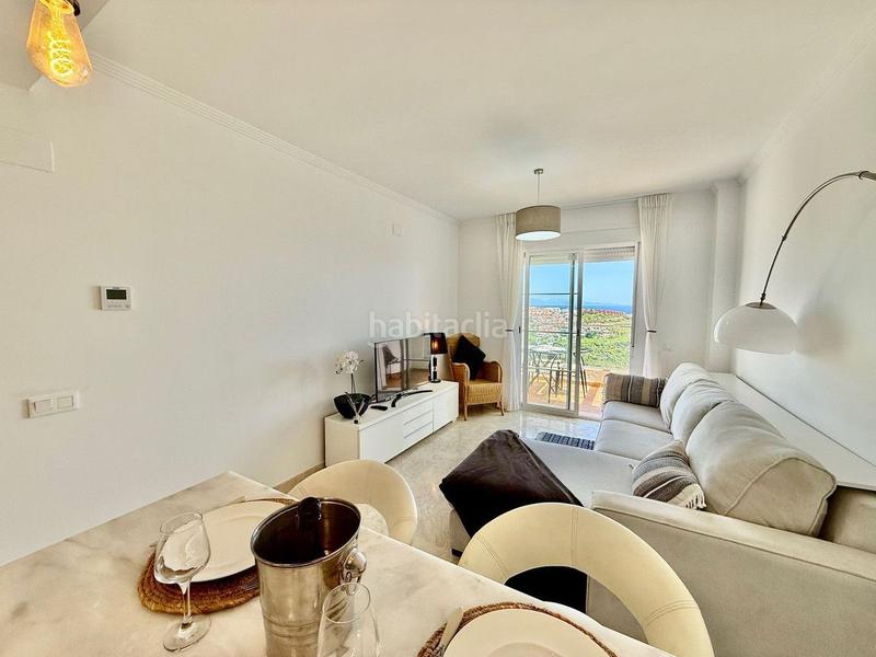 Foto 046cdb60-07e1-42f8-830e-efcf31ceacc8. Rent penthouse with heating pool in Chullera Manilva