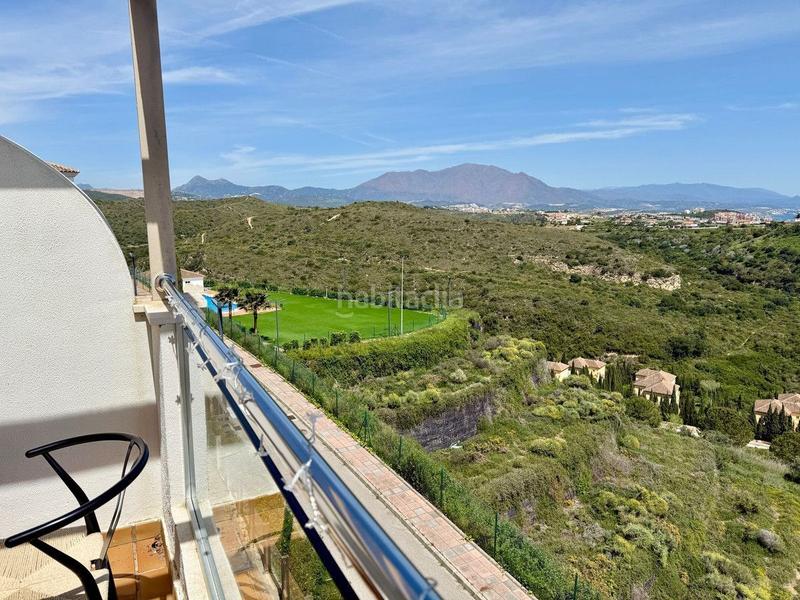 Foto 2494fb4b-779e-42af-b730-15f989a80ee7. Rent penthouse with heating pool in Chullera Manilva