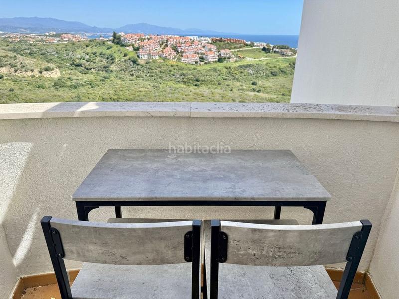 Foto 91093cc0-fd7f-4461-9830-6e4a7a29616f. Rent penthouse with heating pool in Chullera Manilva