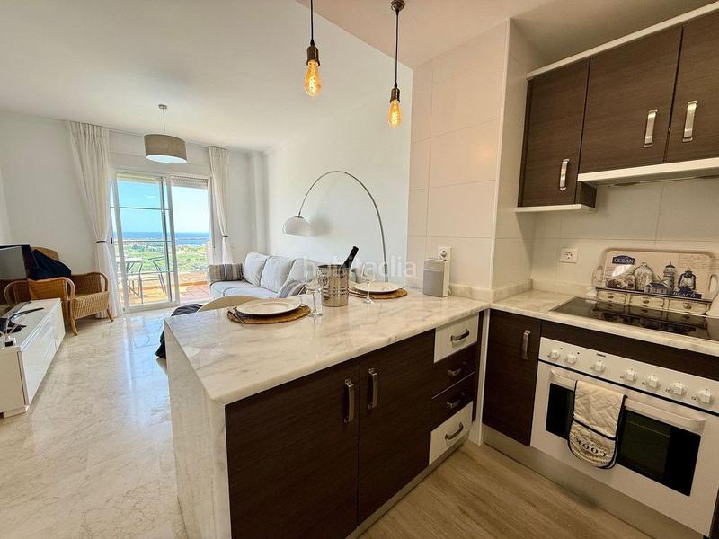 Foto 9bf12a10-1e4a-4342-a947-5237e559ee59. Rent penthouse with heating pool in Chullera Manilva