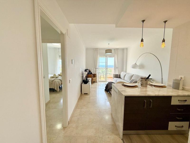 Foto c6b97cad-f234-4a5f-abc1-eb5fdaf31b3b. Rent penthouse with heating pool in Chullera Manilva