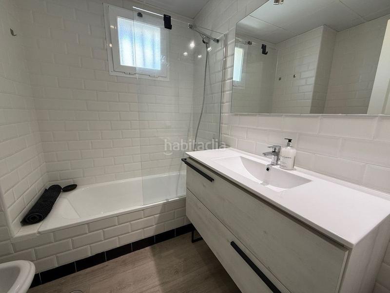 Foto ef5d8beb-4351-40a0-9bce-568594b5a0f5. Rent penthouse with heating pool in Chullera Manilva