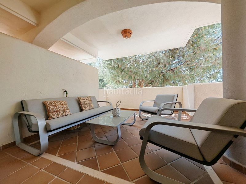 Foto 2821e1b6-5639-40fc-9fc4-539e4c47517c. Lloguer apartament amb calefacció piscina a Elviria Marbella