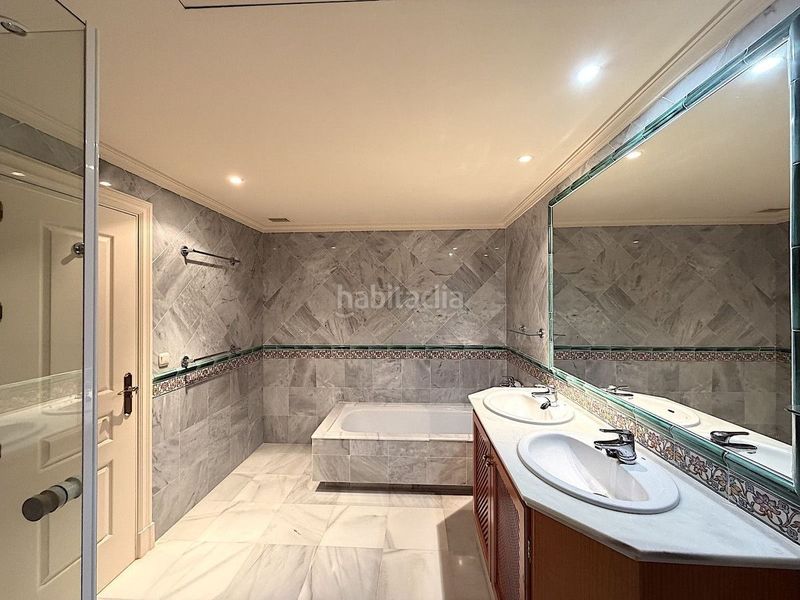 Foto 4cd58013-690d-46f4-96ed-c5cd5e2848b8. Apartament amb calefacció piscina a La Quinta Benahavís