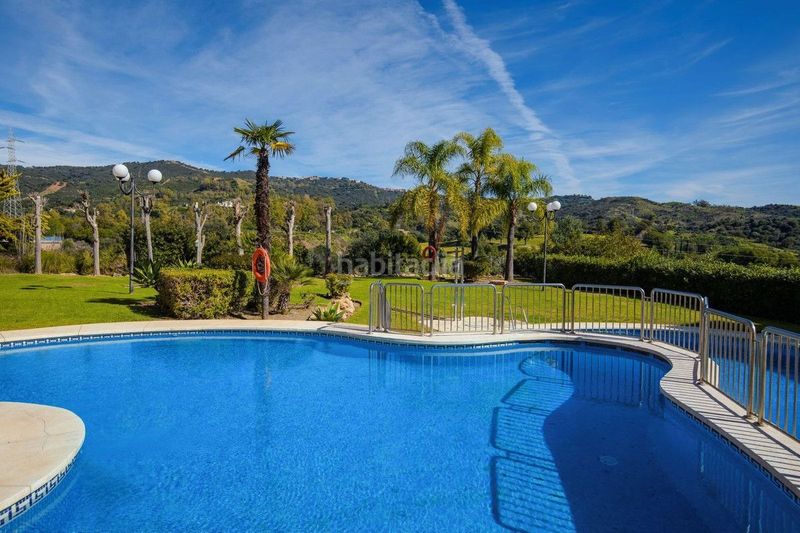Foto edd9e036-22cb-4684-984e-0214fb3f8217. Apartament amb calefacció piscina a Santa María Marbella