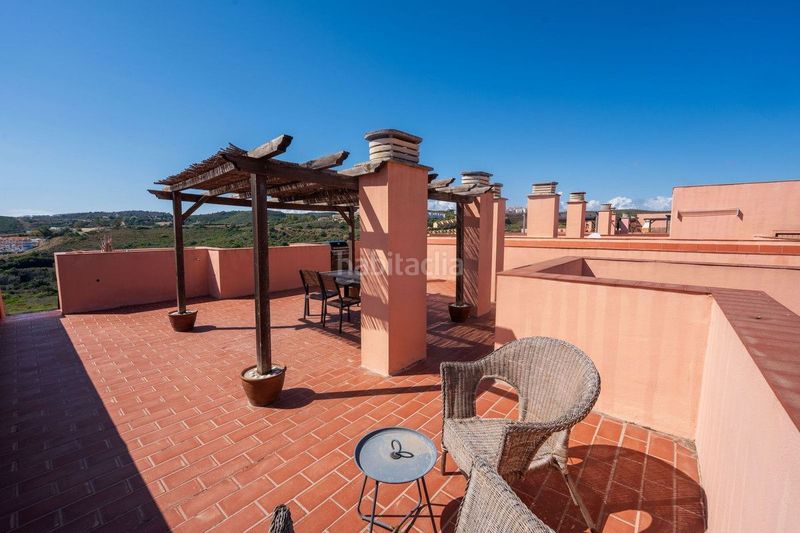 Foto df0d31e5-7132-4244-a7ed-955dcf092d4d. Àtic amb calefacció piscina a Alcorrín Manilva