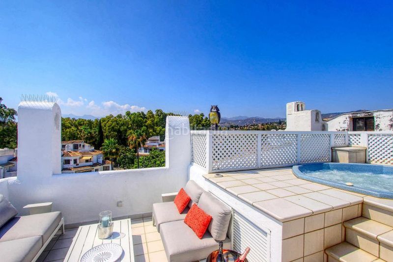 Foto d78790ae-35a1-488b-88be-4587b8bb07a1. Àtic amb calefacció piscina a Real de Zaragoza Marbella