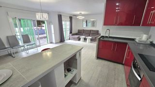 Miete Reihenhaus in Nueva Atalaya. Estupenda casa adosada en atalaya, estepona