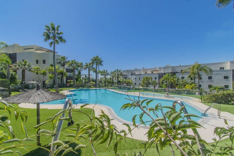 Foto 06d8351e-6100-4d99-8250-eae194a9fabf. Apartament amb calefacció piscina a Los Flamingos Benahavís