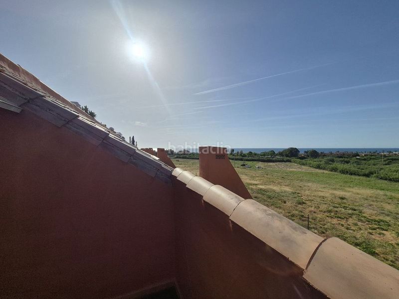 Foto 56128cb7-39fb-4db0-8c4a-108091cffe06. Àtic amb calefacció piscina a El Castillo Manilva