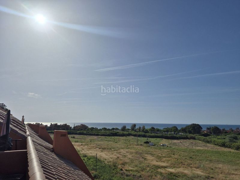 Foto 7bfd09b2-e775-47d1-98cb-ba16e6e3d450. Àtic amb calefacció piscina a El Castillo Manilva