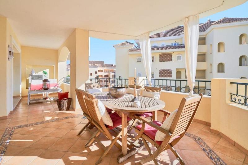 Foto 36447d41-689c-44ab-892e-536c0d9c3a2b. Lloguer apartament amb calefacció piscina a Romana Playa Marbella