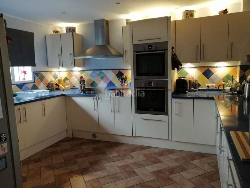 Foto 2f43a07b-34b2-49aa-ad21-05e7a16becc9. Semi detached house with heating pool in Los Llanos Estepona