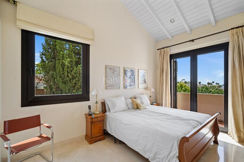 Foto 6bde1917-e69e-4280-891f-7197136f403e. Chalet mit heizung pool in La Quinta Benahavís