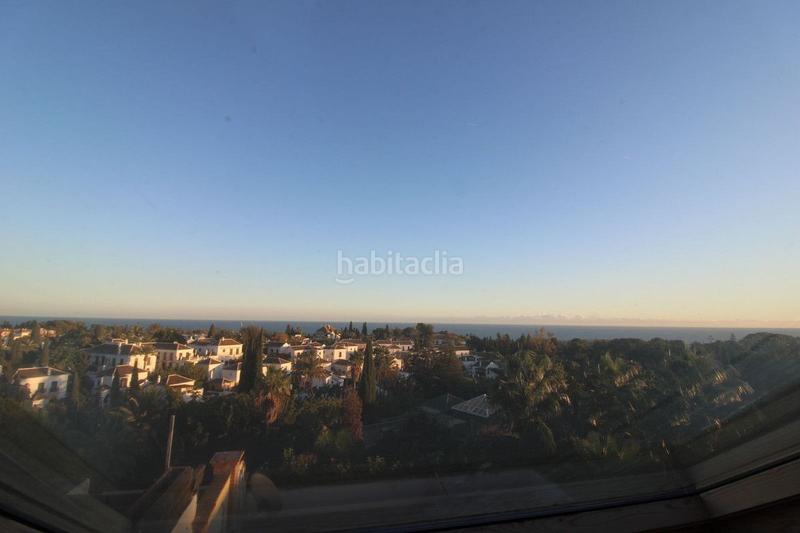 Foto 7d281d1c-bc5d-454a-b4e6-6355ef92c073. Lloguer àtic amb calefacció piscina a lomas de Marbella club Marbella