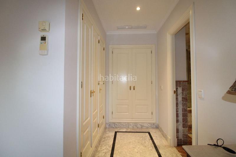 Foto c1ce1f91-c748-46b3-828c-986e79b77cfc. Lloguer àtic amb calefacció piscina a lomas de Marbella club Marbella