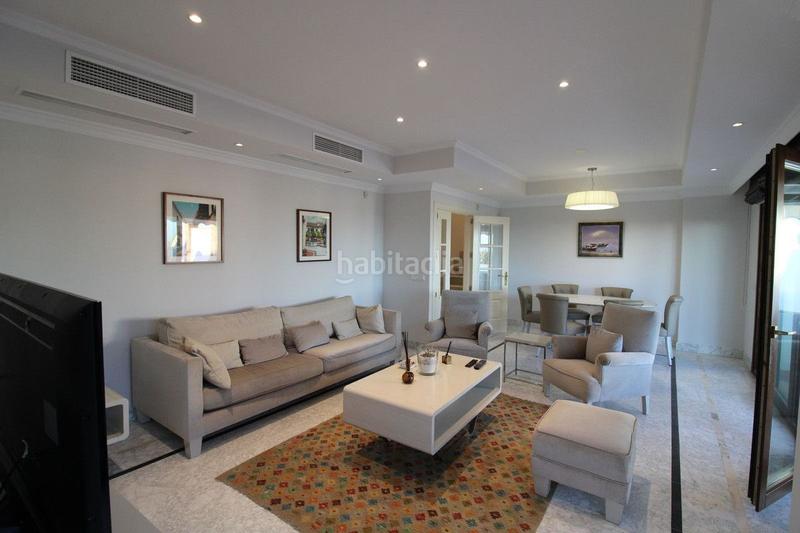Foto 170bfa47-ac37-49f9-afb5-9ac858397e7c. Miete dachwohnung mit heizung pool in lomas de Marbella club Marbella